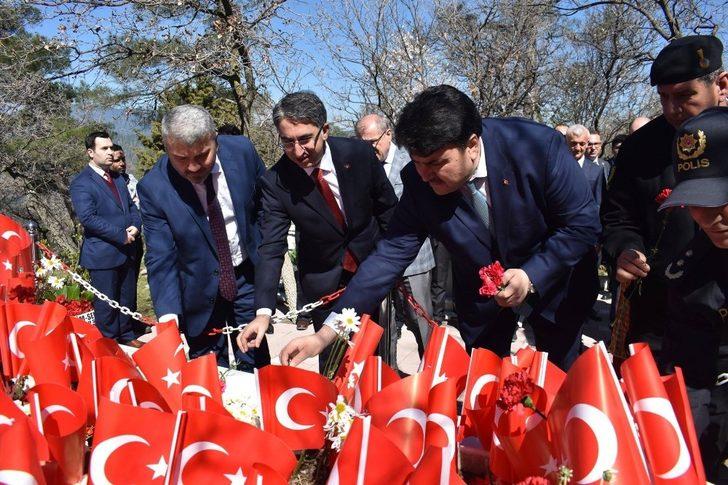Çanakkale Kahramanı Kocaseyit memleketinde dualarla anıldı G1