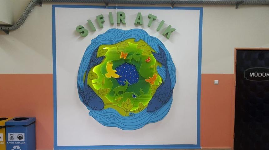 Ortaokul &ouml;ğrencilerinden &rsquo;Sıfır Atık&rsquo; sergisi