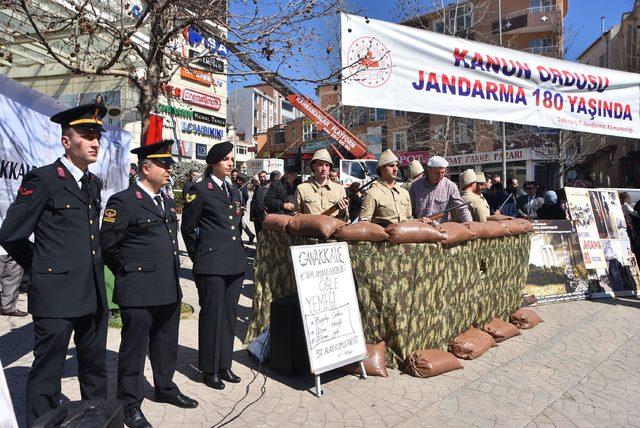 Tekirdağ'da halka hoşaf ve çorba dağıtıldı