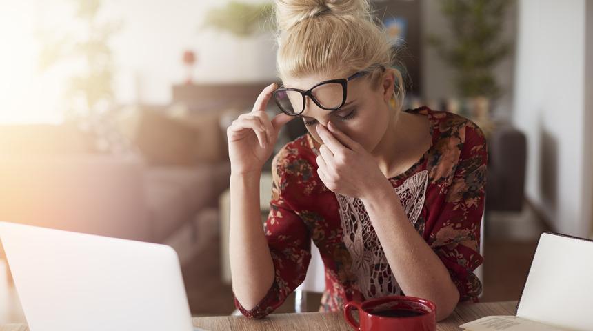 Gözde sinek uçuşması neden olur? Siyah nokta ve sinek uçuşmalarının tedavisi var mıdır?
