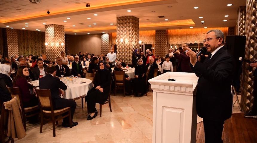 İsmail Erdem, şehit yakınları, gaziler ve aileleri ile bir araya geldi