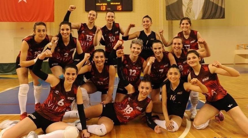 Finallere galibiyetle başladılar