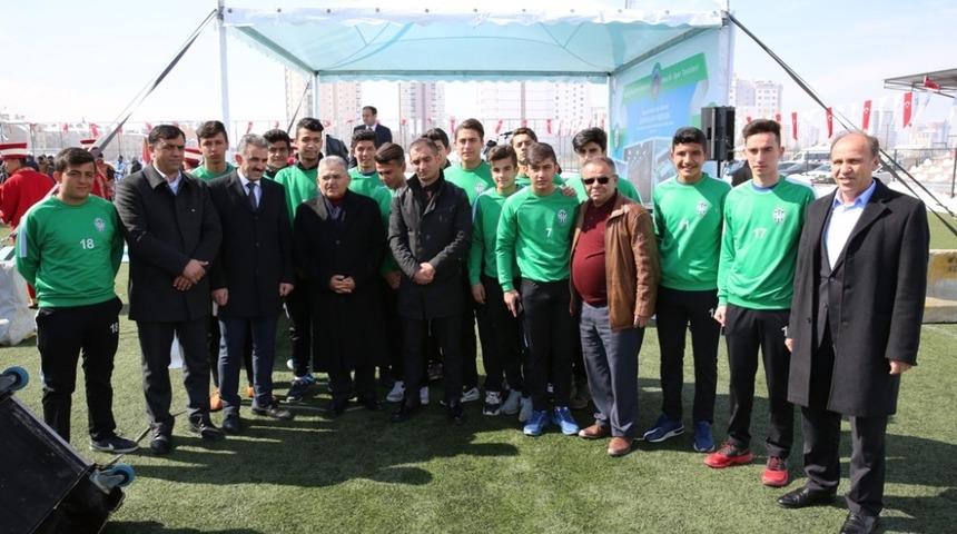 B&uuml;y&uuml;kkılı&ccedil;, "Okul spor kul&uuml;plerine malzeme desteği sağlanacak