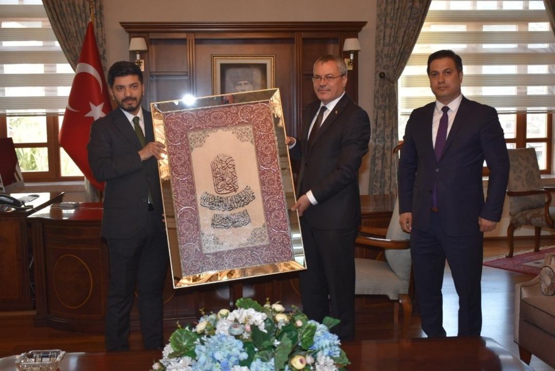 Gen&ccedil;lik Hizmetleri Genel M&uuml;d&uuml;r&uuml; Emre Topoğlu Manisa&rsquo;da