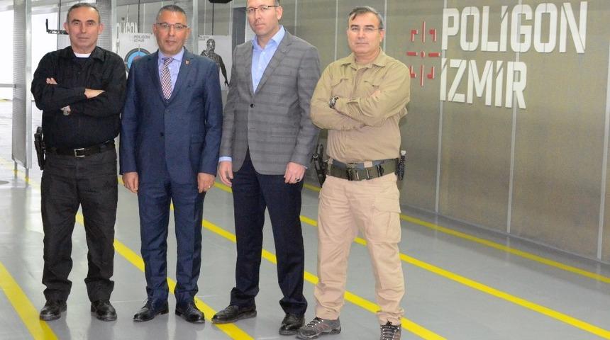 Poligon İzmir a&ccedil;ıldı