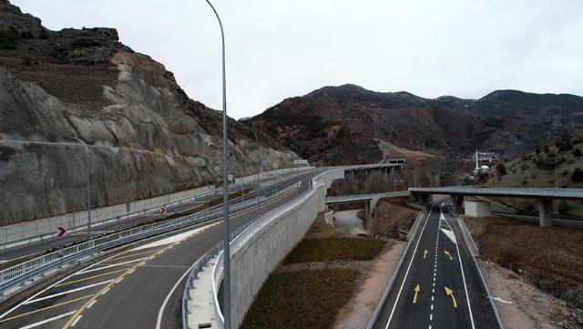 Yarım asırlık hayal gerçek oldu; Gümüşhane Çevre Yolu açıldı