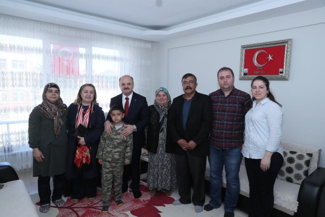 &Ccedil;akacak &ccedil;ifti şehit G&ouml;k&rsquo;&uuml;n ailesini ziyaret etti