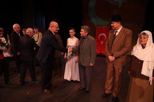 ATO, 18 Mart’ı ‘Mehmet Akif’ tiyatro oyununu izleyerek andı