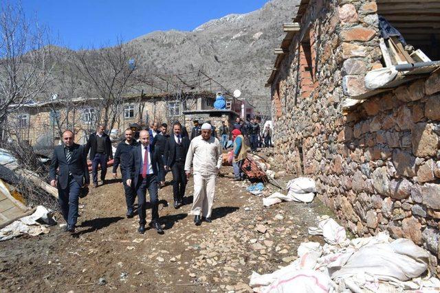 Kaymakam Özadalı, şehit yakınlarıyla bir araya geldi