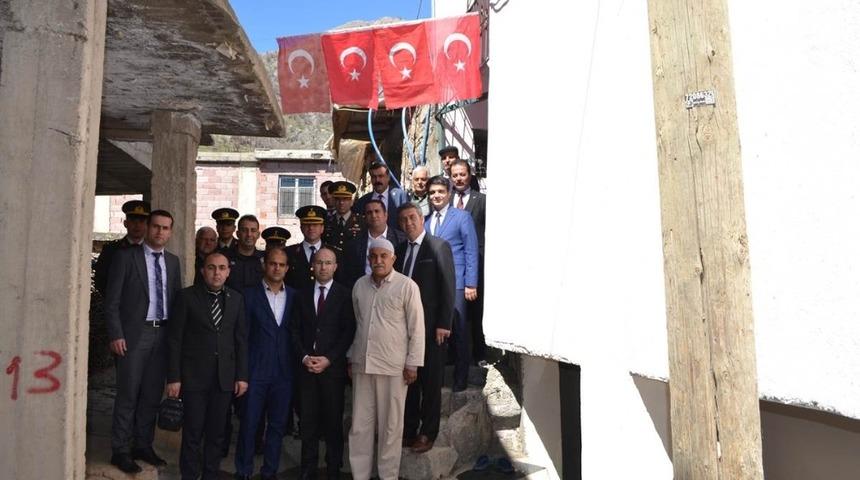 Kaymakam &Ouml;zadalı, şehit yakınlarıyla bir araya geldi