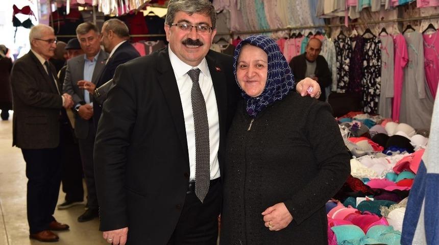 Cumhur İttifakı &uuml;yelerinden kapalı pazar ziyareti