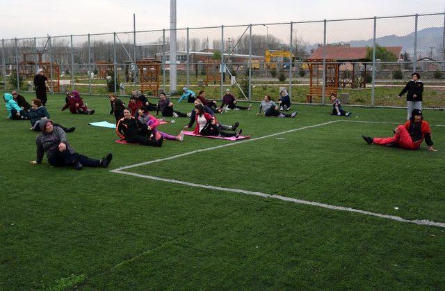 Yaşampark’ta kadınlara özel sabah sporu büyük katılımla sürüyor