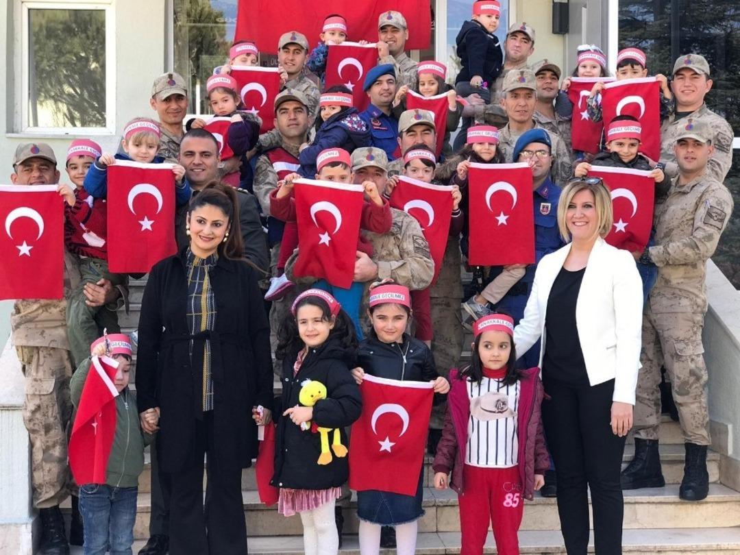 Komutanlığı oyun parkına &ccedil;evirdiler