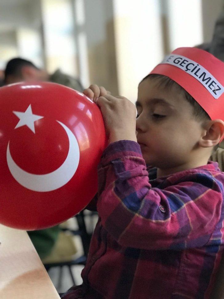 Komutanlığı oyun parkına çevirdiler G2