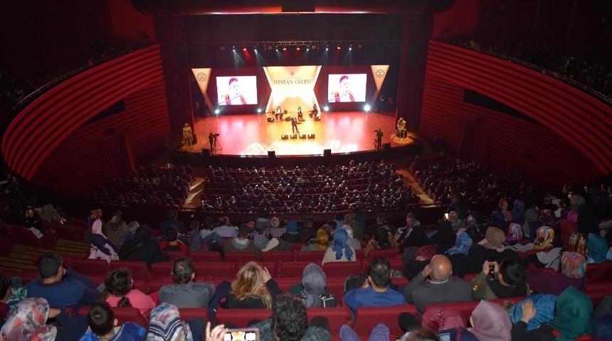 Çanakkale’nin yiğitleri dua ve şiirlerle anıldı