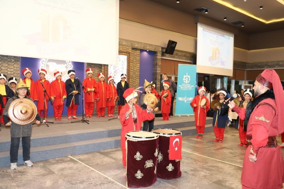 Bilgievleri, 10. yılını kutladı