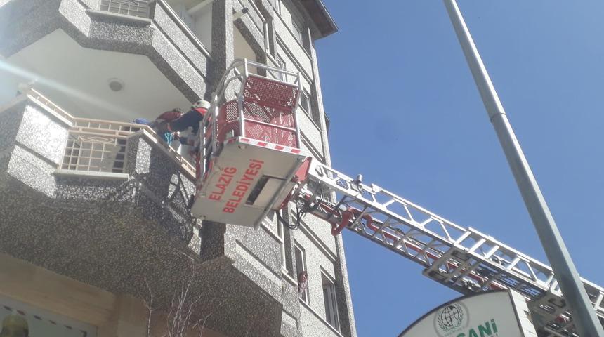 Elazığ'da yangın: 2'si çocuk 5 kişi hastanelik oldu