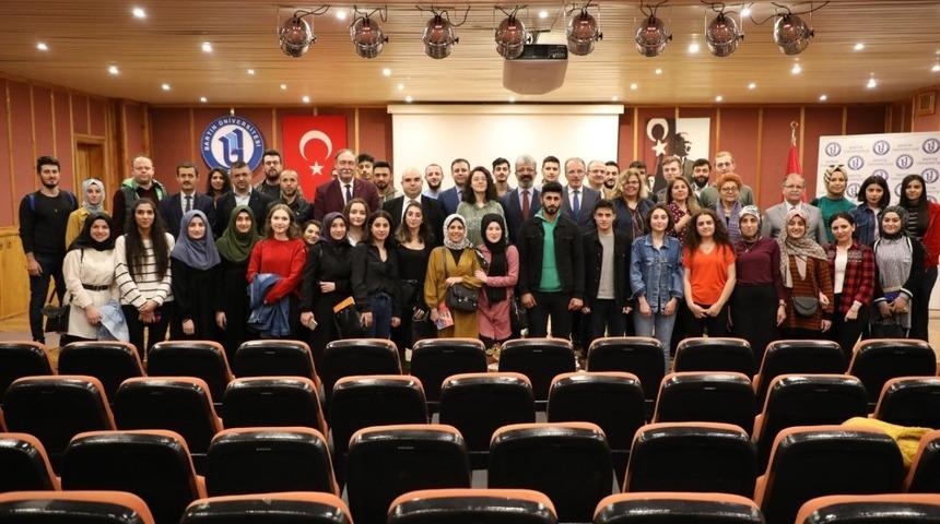 Bartın &Uuml;niversitesinden &Ccedil;anakkale konferansı