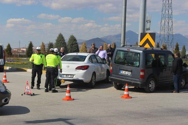 Karaman’da trafik kazası: 2 yaralı