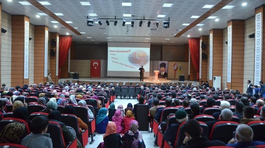 Vali Ali Arslantaş ve eşi huzurevi sakinlerini ziyaret ettiler