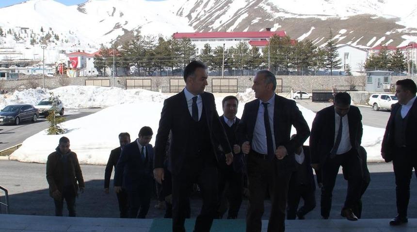 Milli Eğitim Bakan Yardımcısı Safran Bitlis&rsquo;te