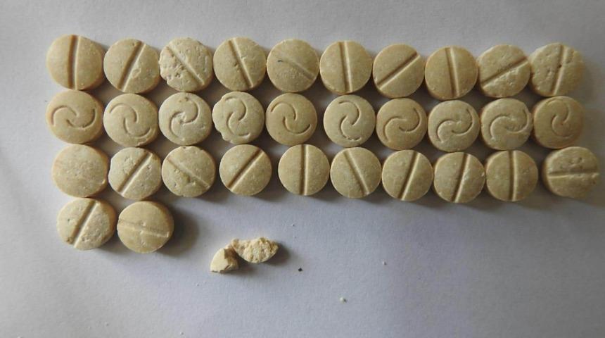 Ş&uuml;phe &uuml;zerine durdurulan şahıstan uyuşturucu madde ele ge&ccedil;irildi