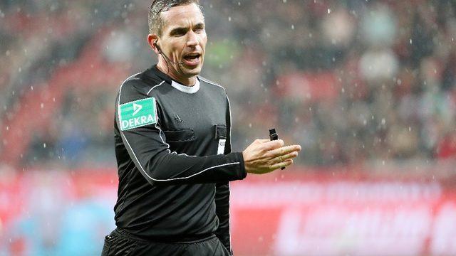 Arnavutluk-Türkiye maçını Tobias Stieler yönetecek