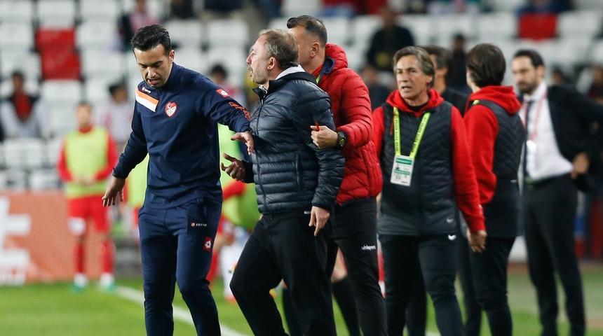 Sergen Yalçın, PFDK'ya sevk edildi