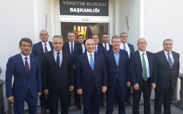 Türkiye Halk Bankası Genel Müdürü Arslan’dan Kayseri Şeker’e ziyaret