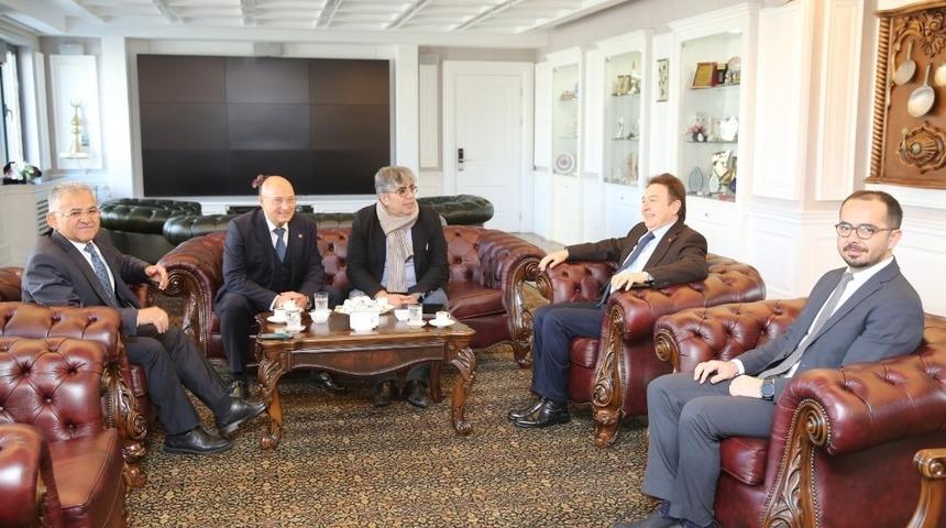 Başkan B&uuml;y&uuml;kkılı&ccedil;: "AG&Uuml; şehrimize yeni bir vizyon kazandırmıştır"