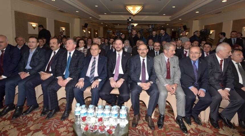 İş d&uuml;nyasının talepleri Bakan Albayrak&rsquo;a aktarıldı