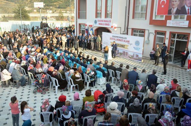 İstasyon Mahallesi Sosyal Donatı Alanı vatandaşların hizmetine sunuldu