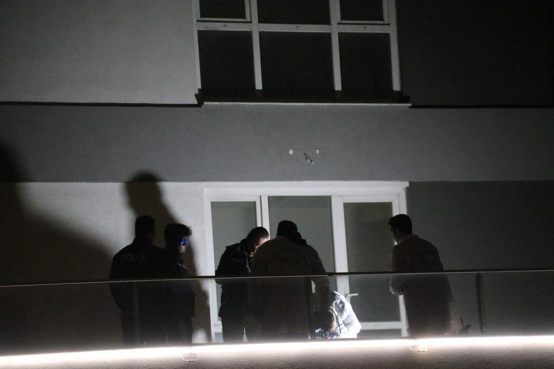 İstanbul'da rezidansta ş&uuml;pheli &ouml;l&uuml;m! Kadının kimliği belirlenemedi