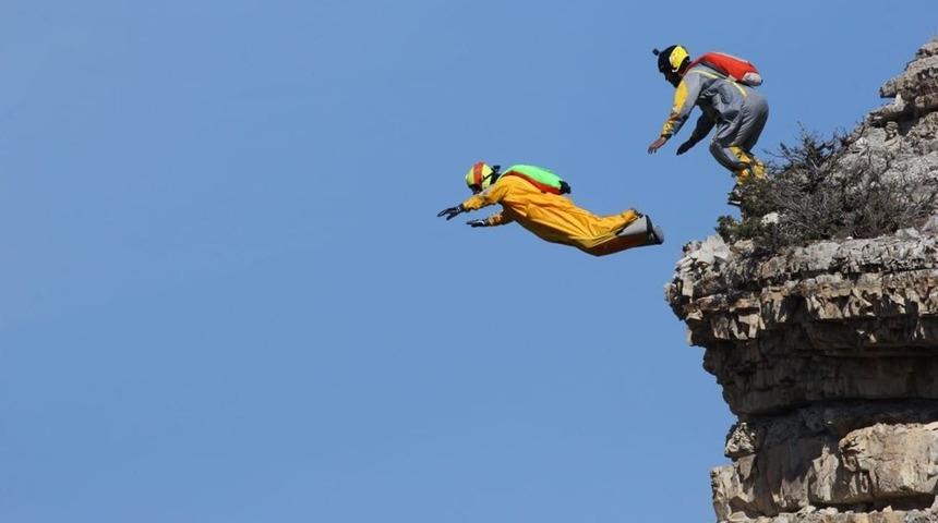 D&uuml;nyanın en b&uuml;y&uuml;k Atat&uuml;rk Heykeli'ne doğru heyecanlı atlayış 