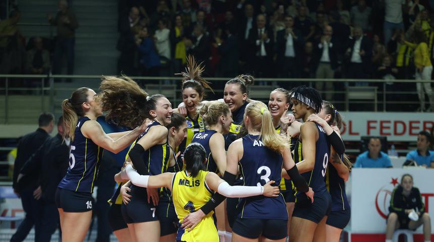 Fenerbahçe Opet, CEV Şampiyonlar Ligi'nde yarı finale çıktı