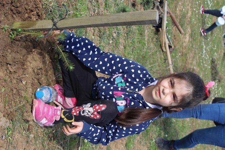 (Özel) Minik fidanlar toprakla buluştu G5