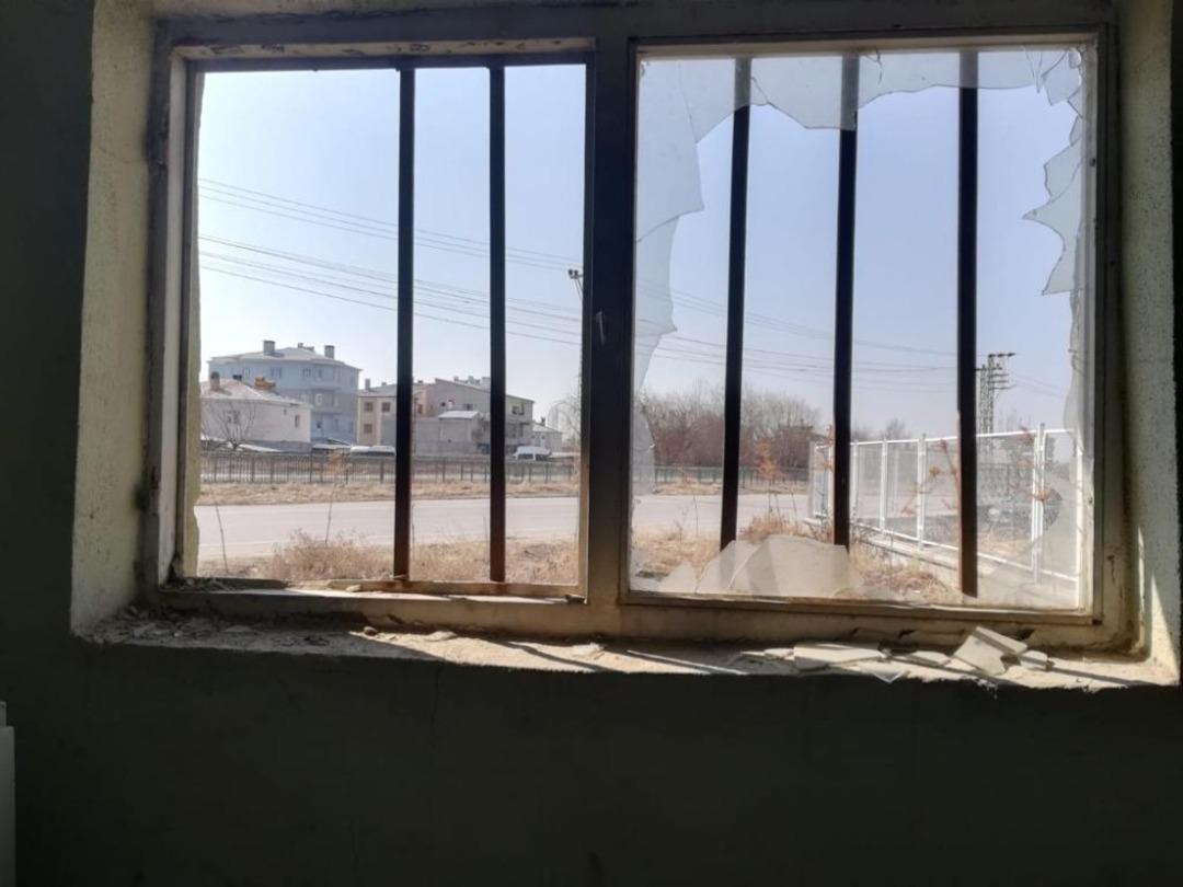 VASKİ&rsquo;nin elektrik trafoları tahrip edildi