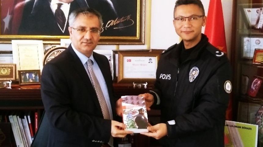 Emniyet amirinin doktora tezi kitap oldu