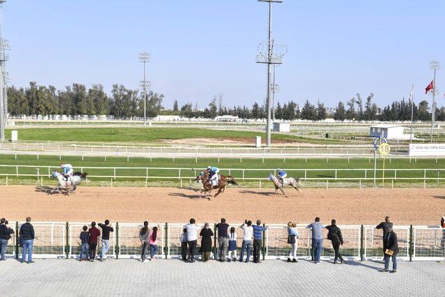 Adana’da Vali Kupası Koşusunu 