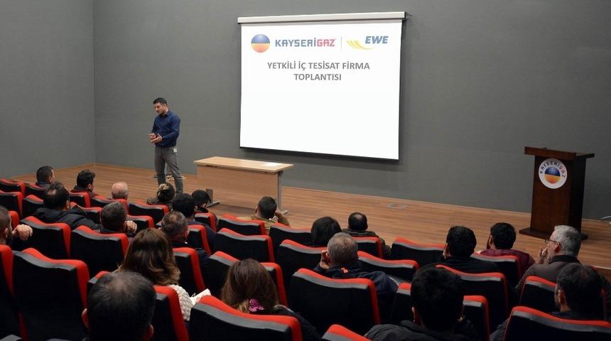 Kayserigaz i&ccedil; tesisat firmalarıyla bir araya geldi