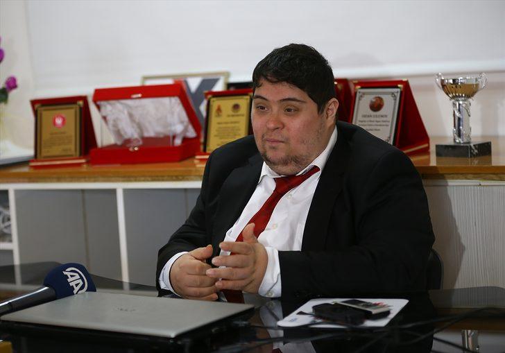 Down sendromlu genç, kurduğu işiyle örnek oluyor G5
