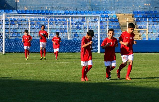 Adana’da U13 Futbol Altyapı Turnuvası