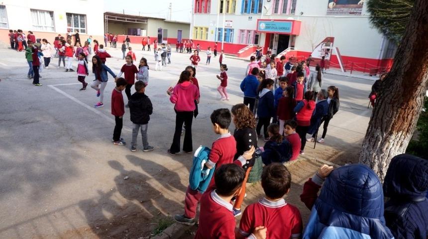 Deprem sonrası Whatsapp&rsquo;lı &ouml;nlem