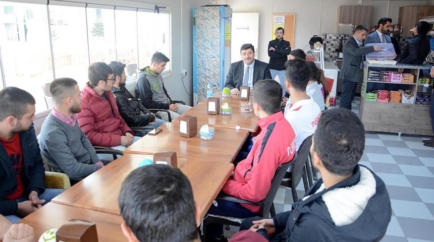 Serhat Oğuz&rsquo;dan gen&ccedil; girişimcilere m&uuml;jde