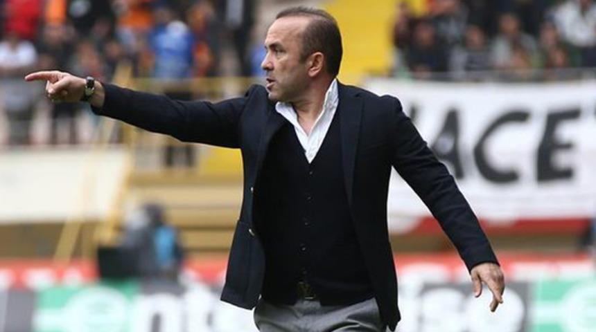 Mehmet Özdilek: Beşiktaş için hazırım