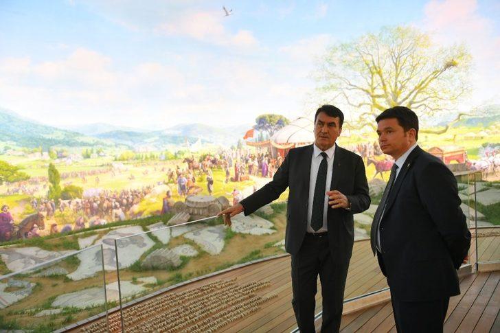 CHP’li Erkan Aydın Fetih Müzesi’ne Hayran Kaldı G2