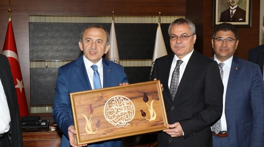 MTSO Başkanı Yılmaz: "T&uuml;rkiye&rsquo;de Manisa modeli ortaya &ccedil;ıkacaktır"