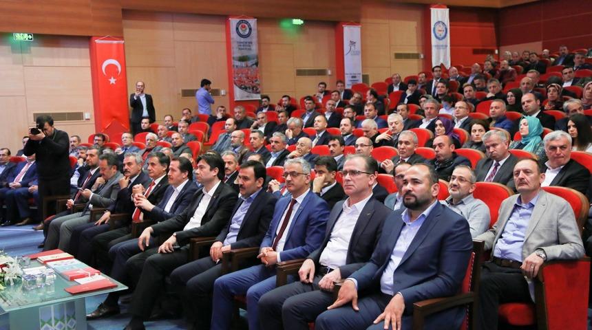 Yalçın: Ekonomik istikrar kaybolduğunda ilk ağlayacak kitleyiz