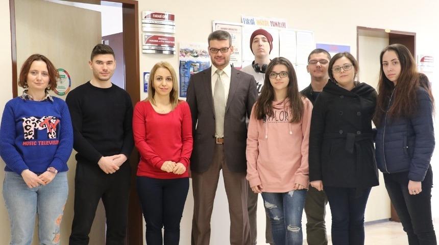 Romanyalı &ouml;ğrenciler KB&Uuml;&rsquo;de