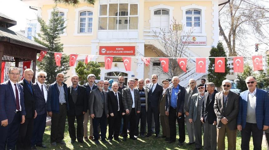 Başkan Altay, şehit ailelerini ziyaret etti